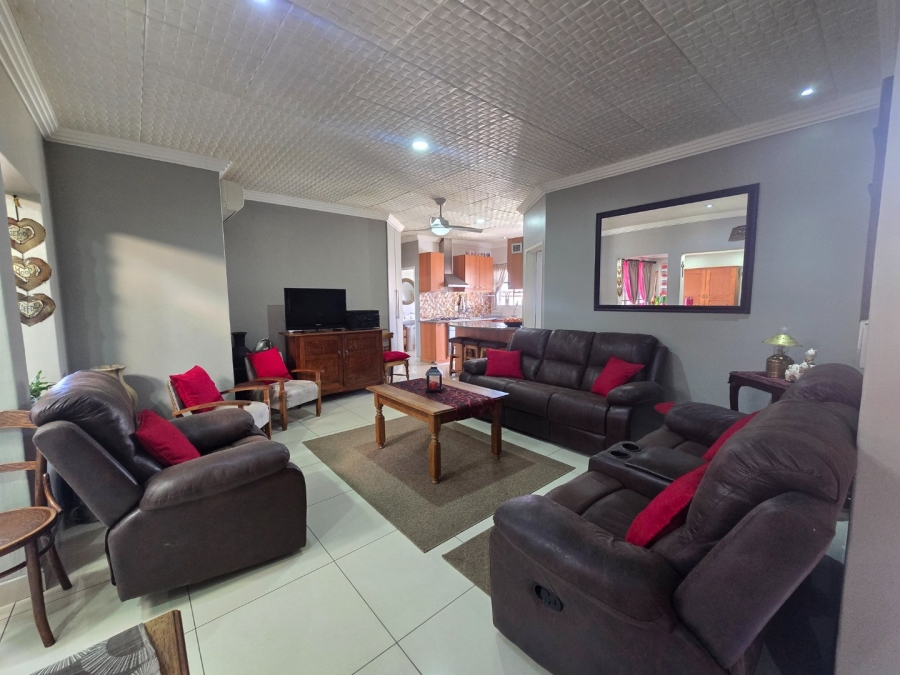 2 Bedroom Property for Sale in Heuwelsig Free State